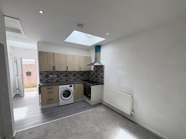 Apartment for rent in Branksome, Poole