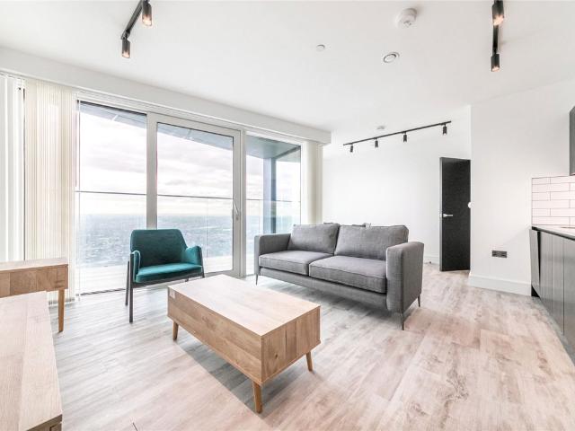 Apartment for rent in London Borough of Ealing, Park Royal
