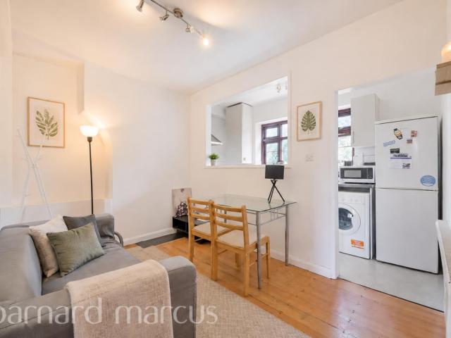 Apartment for rent in Clapham, Greater London
