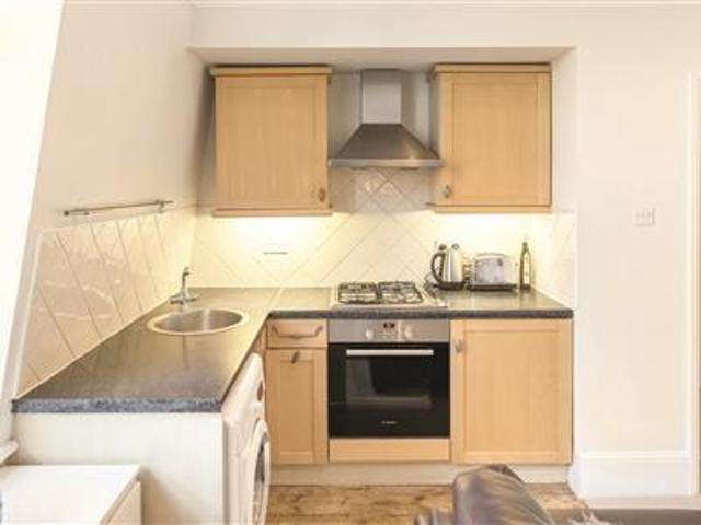 Apartment for rent in Battersea, Greater London