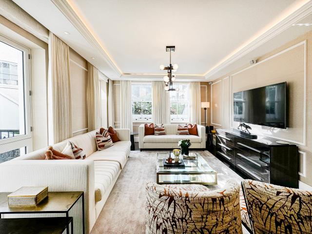 Apartment for rent in South Kensington, Greater London