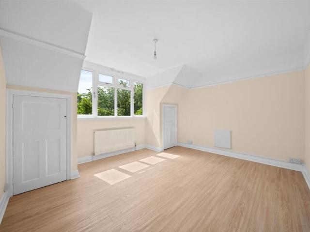 Apartment for rent in Greater London