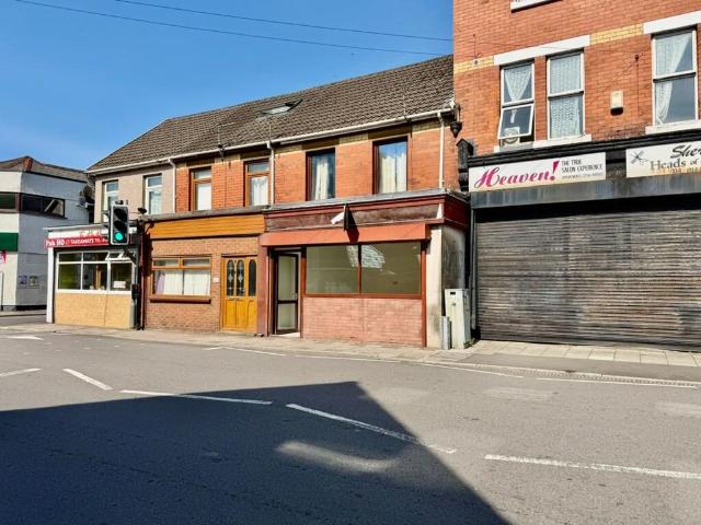 Apartment for rent in Troed-y-rhiw, Troedyrhiw