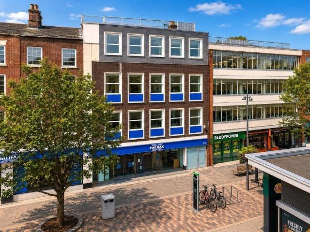 Apartment for rent in Horsell, Woking