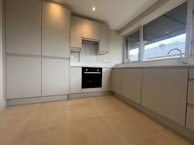 Apartment for rent in Vinters Park, Midway