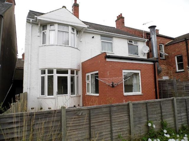Apartment for rent in Desborough