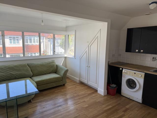 Apartment for rent in Temple Fortune, Greater London