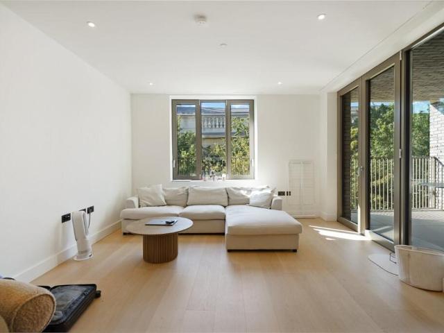 Apartment for rent in Paddington, Greater London