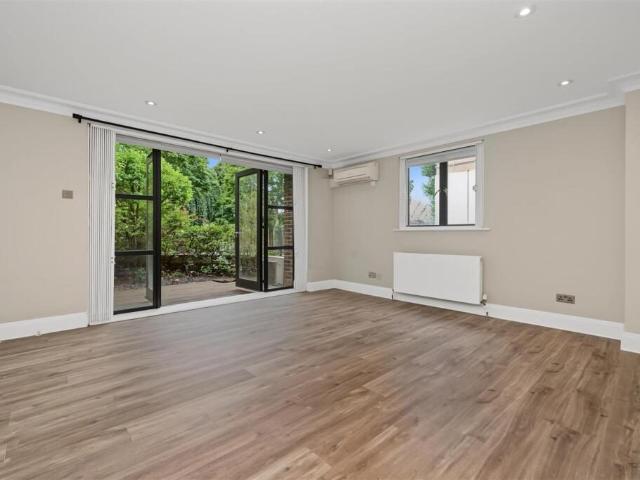 Apartment for rent in Hampstead Garden Suburb, Greater London