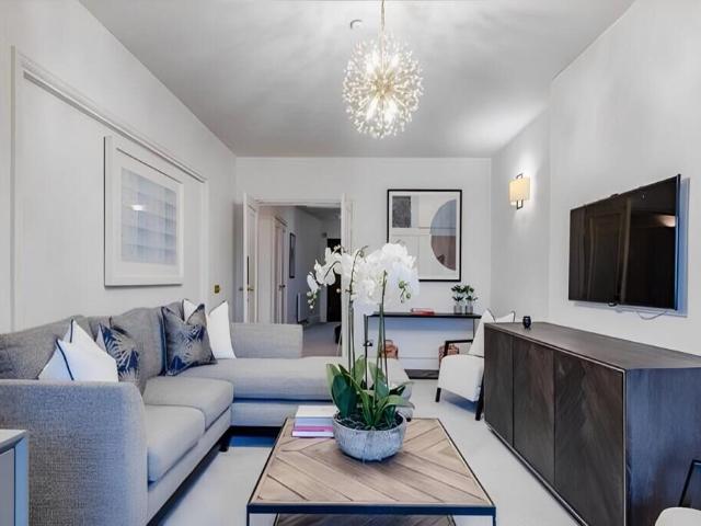 Apartment for rent in St. John's Wood, Greater London