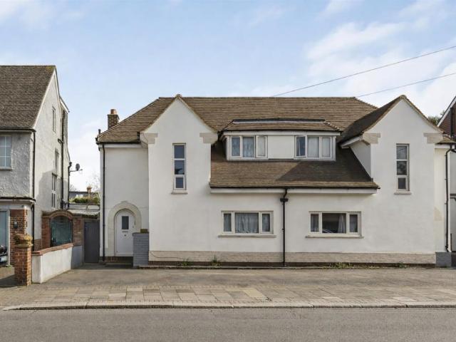 Apartment for rent in North Sheen, Greater London