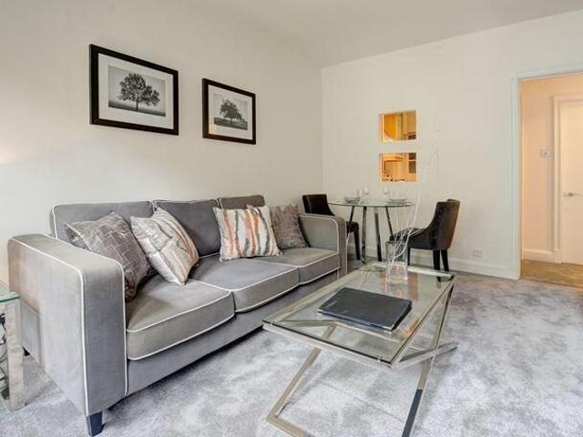 Apartment for rent in Chelsea, Greater London