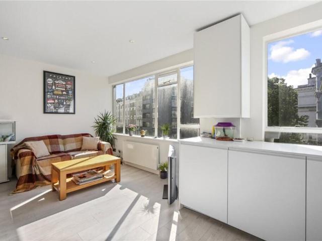 Apartment for rent in Notting Hill, Greater London