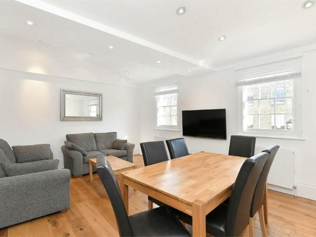 Apartment for rent in Marylebone, Greater London