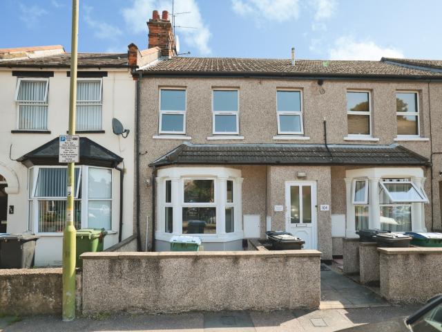 Apartment for rent in Holywell Estate, North Watford