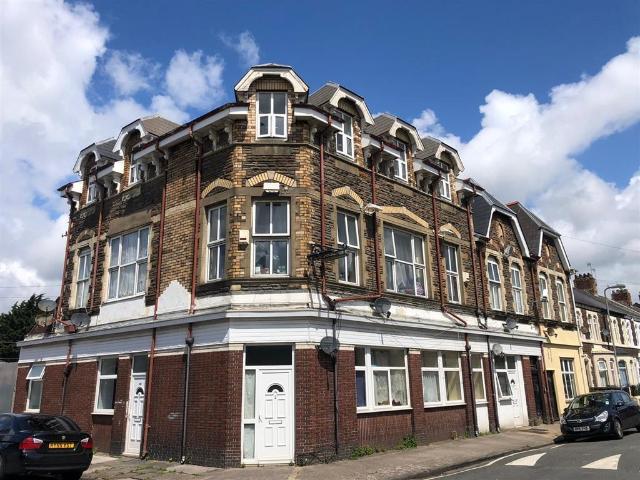 Apartment for rent in Plasnewydd, Falcon Lodge