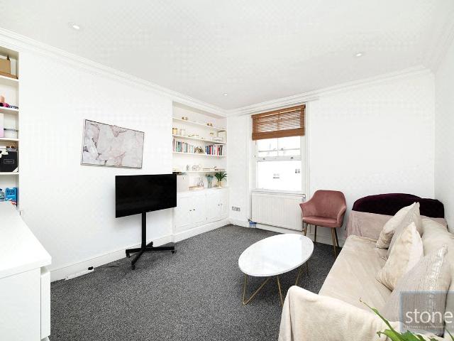 Apartment for rent in St. John's Wood, Greater London