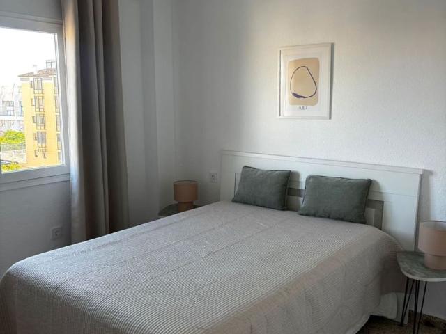 Apartamento en alquiler en La Carolina, Costa del Sol Occidental