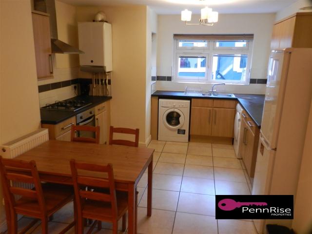 Apartment for rent in Plasnewydd, Falcon Lodge