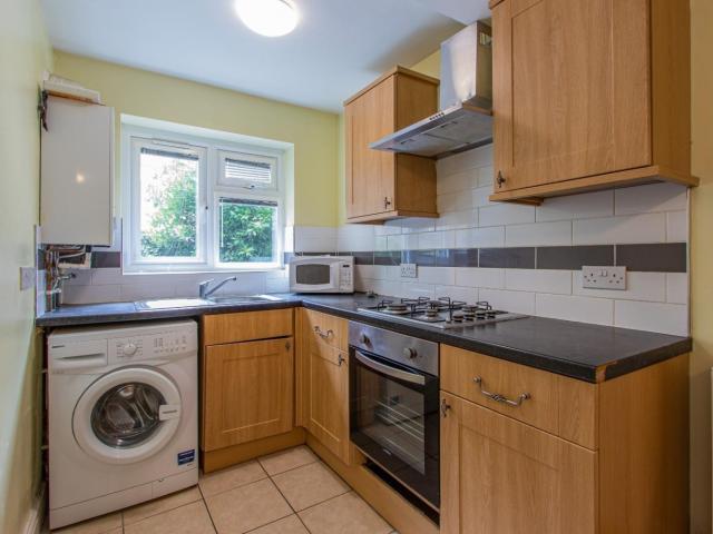 Apartment for rent in Plasnewydd, Falcon Lodge