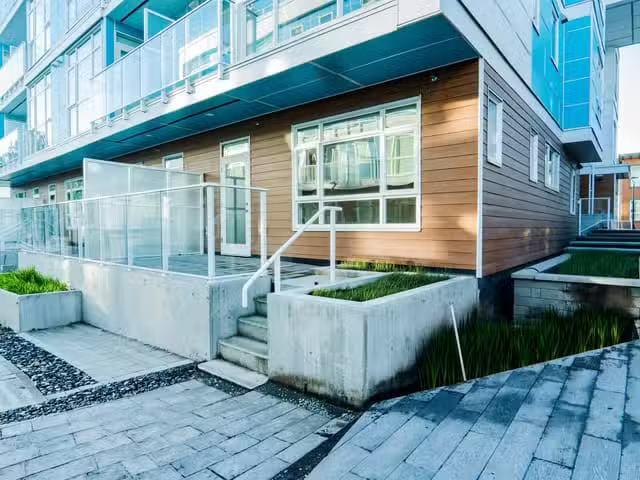 Apartment for rent in Le Val-saint-françois, Quebec