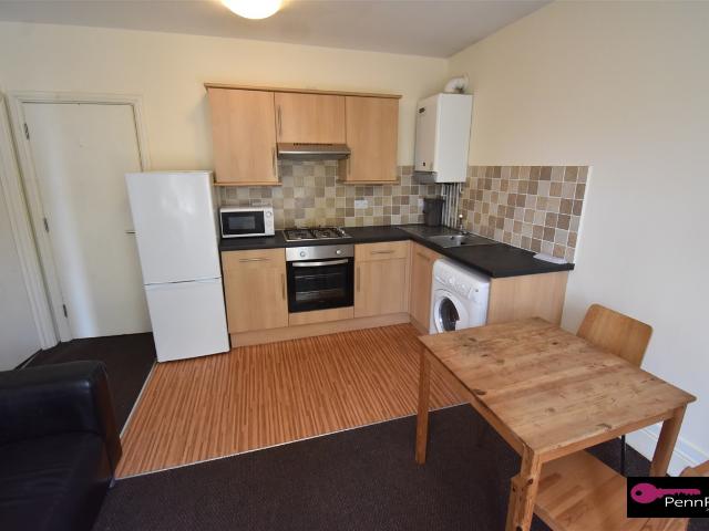 Apartment for rent in Plasnewydd, Falcon Lodge