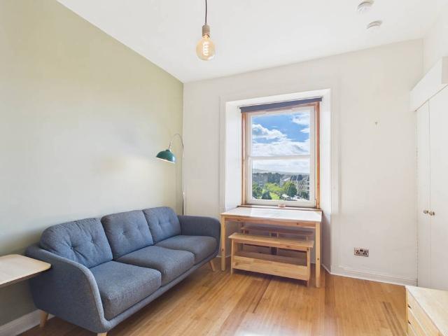 Apartment for rent in Merchiston, Scotland