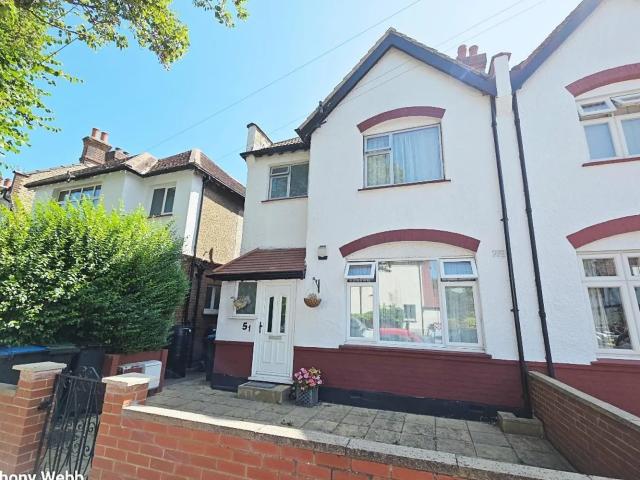 Apartment for rent in Palmers Green, Greater London