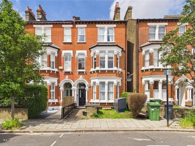Apartment for rent in Herne Hill, Greater London