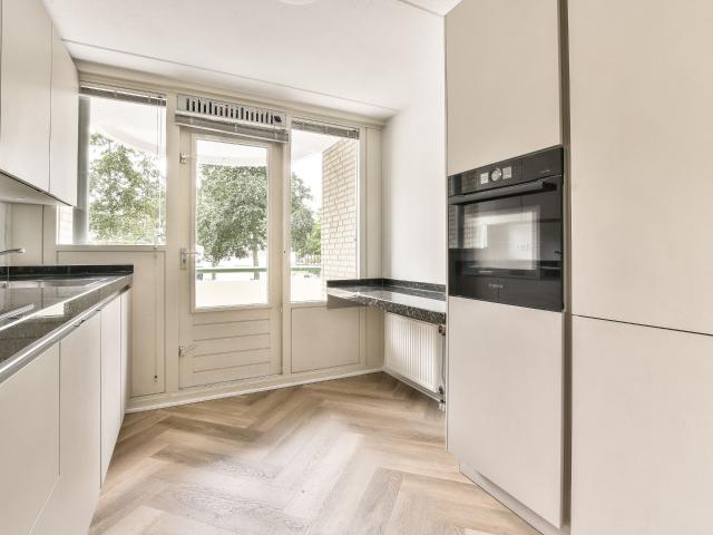Appartement te huur in Zuid, Amsterdam