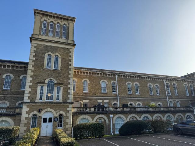 Apartment for rent in Friern Barnet, Greater London