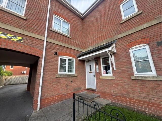 Apartment for rent in Dickens Heath, Solihull