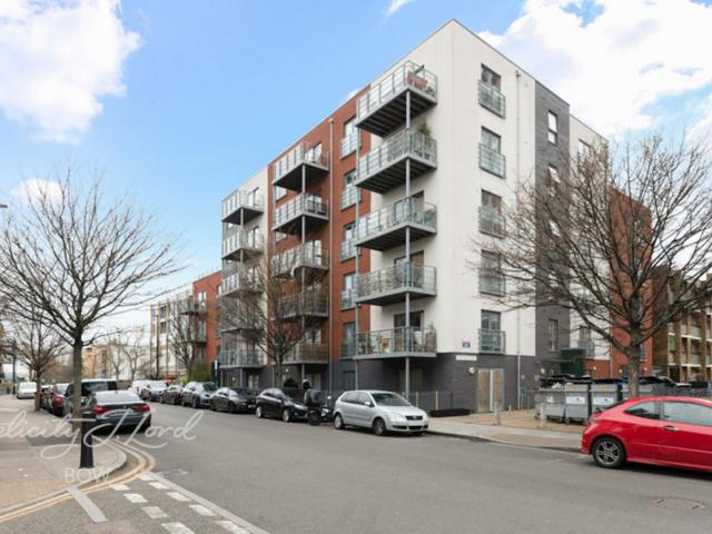 Apartment for rent in Mile End, Greater London