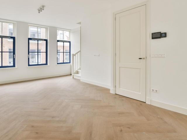 Appartement te huur in Zuid, Amsterdam