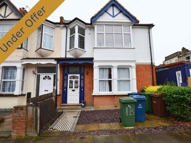 Apartment for rent in London Borough of Harrow, Greater London
