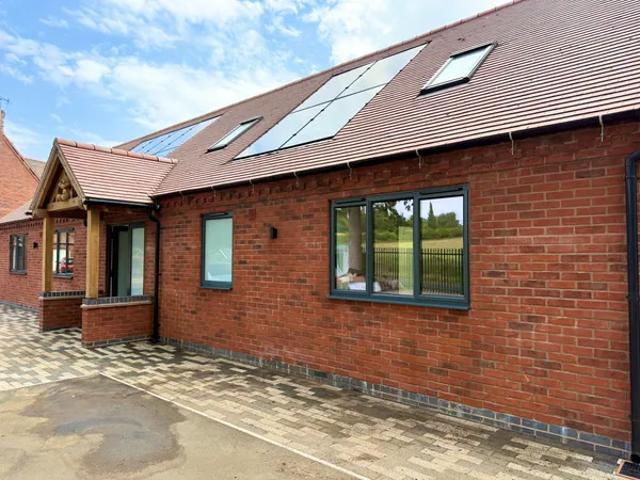 Apartment for rent in Green Close, Warwickshire