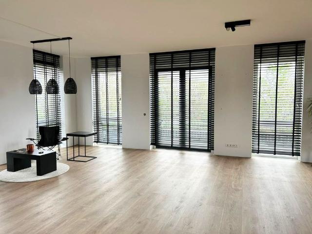 Appartement te huur in Stompetoren, Noord Holland