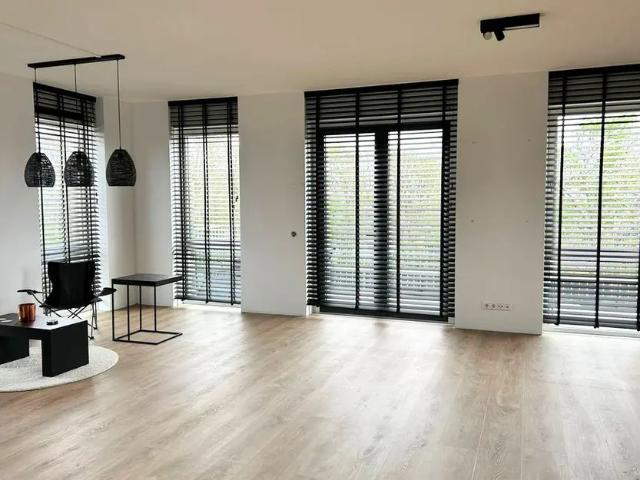 Appartement te huur in Stompetoren, Noord Holland