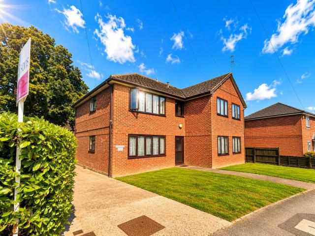 Apartment for rent in Helford, Hampshire