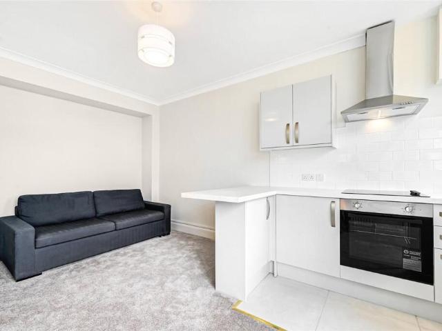 Apartment for rent in Chelsea, Greater London