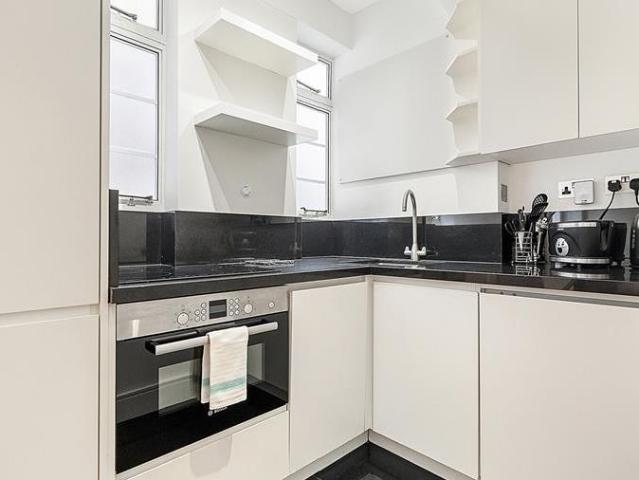 Apartment for rent in Royal Borough of Kensington and Chelsea, Greater London