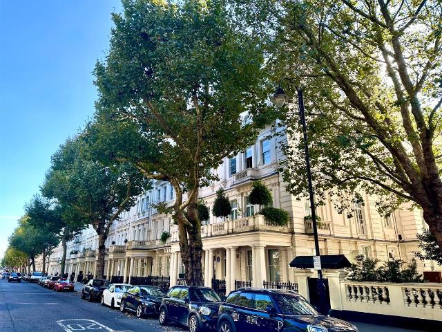 Apartment for rent in Brompton, Greater London