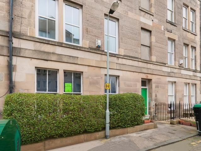 Apartment for rent in Newington, Scotland