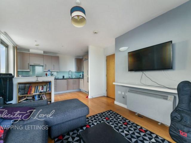 Apartment for rent in St. George in the East, Greater London