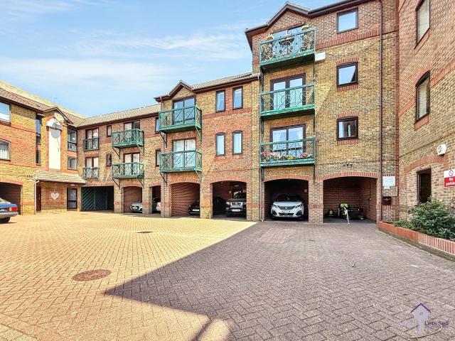 Apartment for rent in Woolston, City Of Southampton