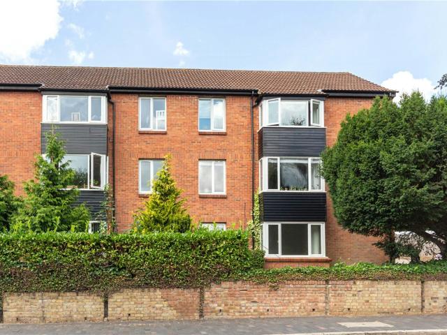 Apartment for rent in St Albans, Five Acres