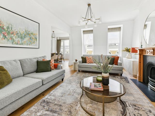 Apartment for rent in South Kensington, Greater London