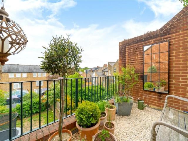Apartment for rent in West Norwood, Greater London