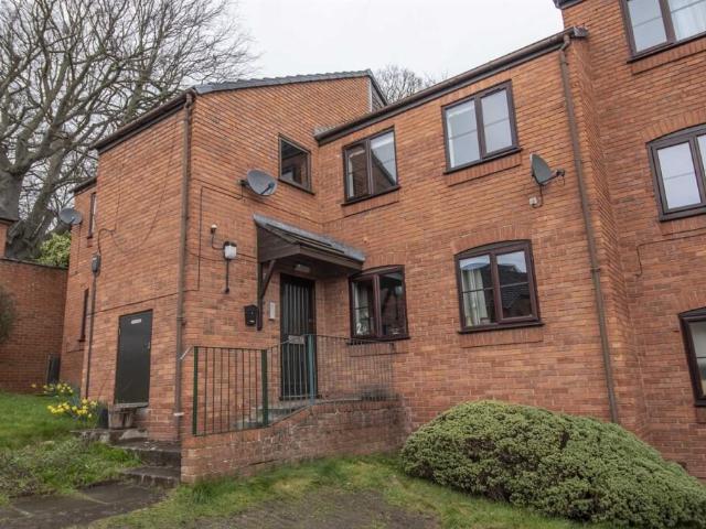 Apartment for rent in Mold