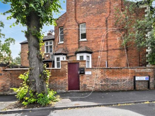 Apartment for rent in Sydenham, Green Close